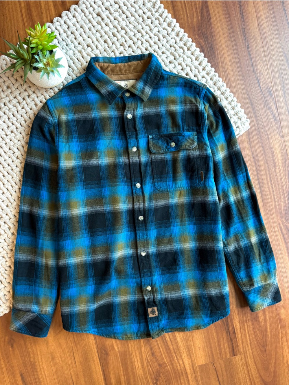 Legendary Whitetails | Men’s Buck Camp Flannel Shirt in Cobalt Plaid | Medium